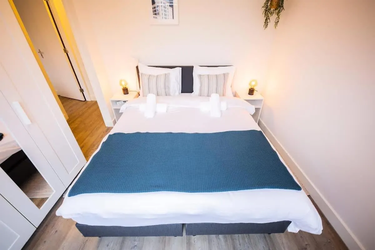 Heavenly Two-Bedroom Apartment Eindhoven
