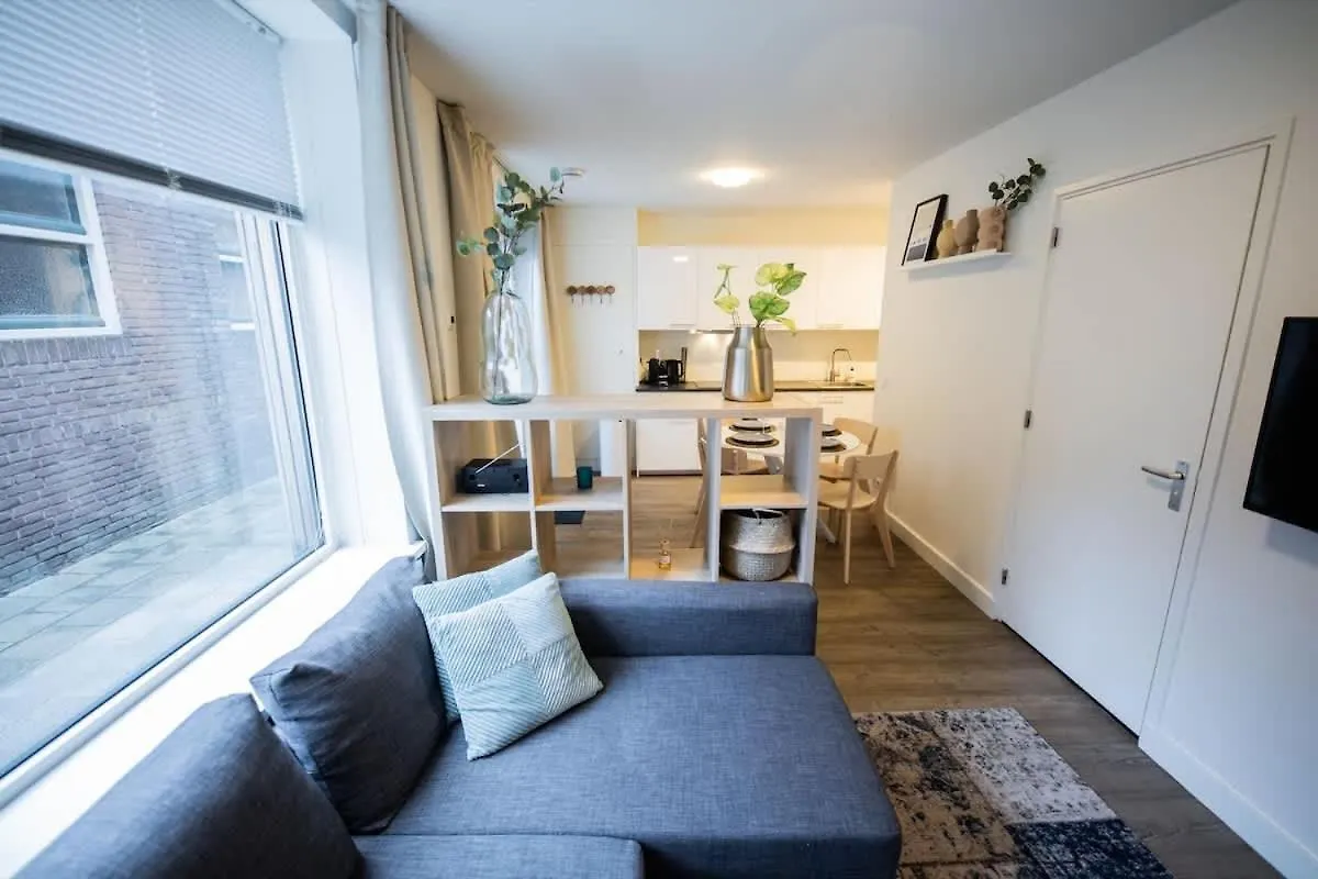 Heavenly Two-Bedroom Apartment Eindhoven 0*,