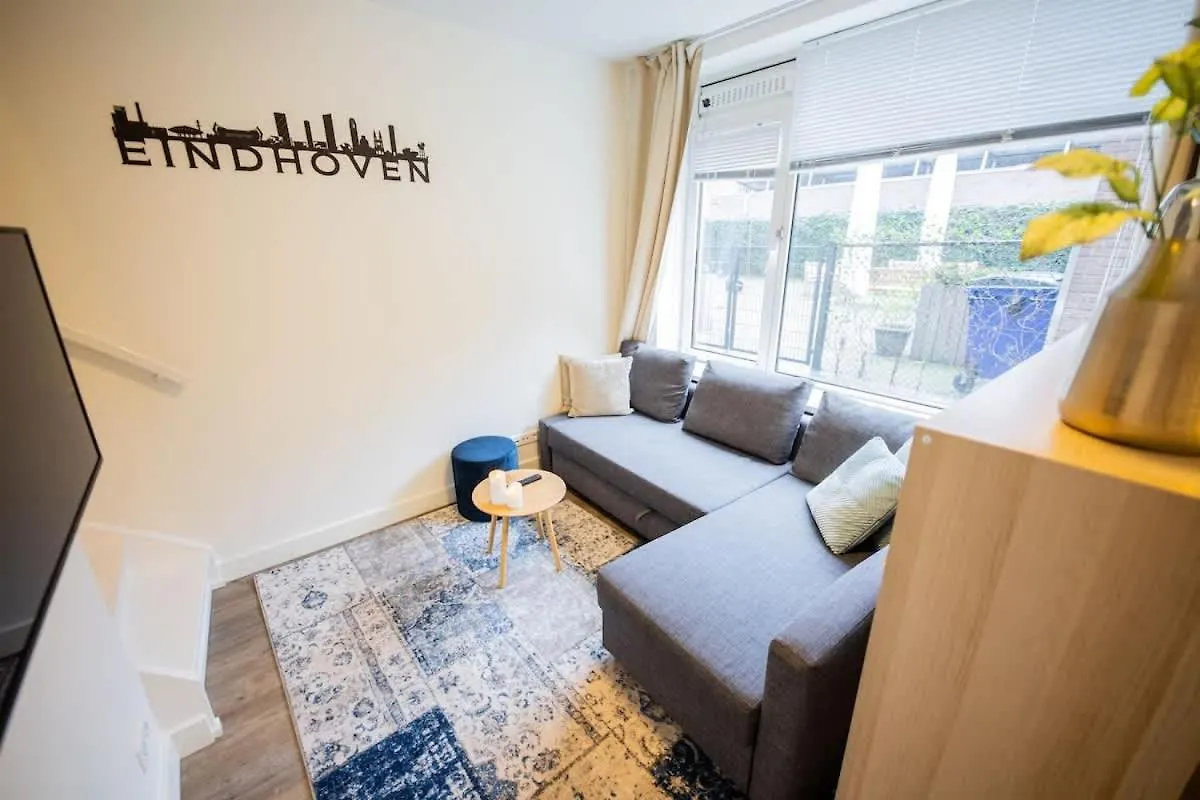 Heavenly Two-Bedroom Apartment Eindhoven