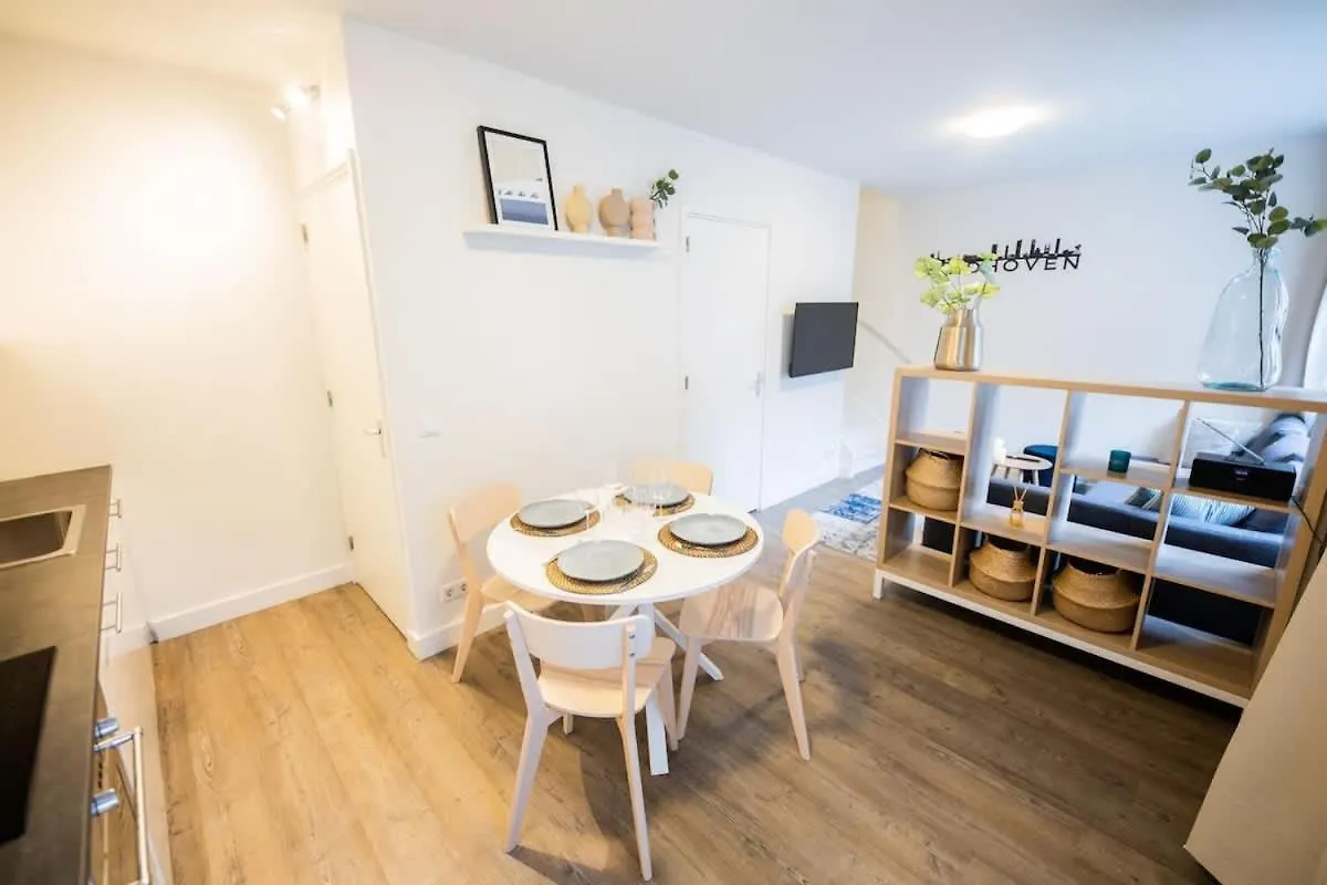 Heavenly Two-Bedroom Apartment Eindhoven
