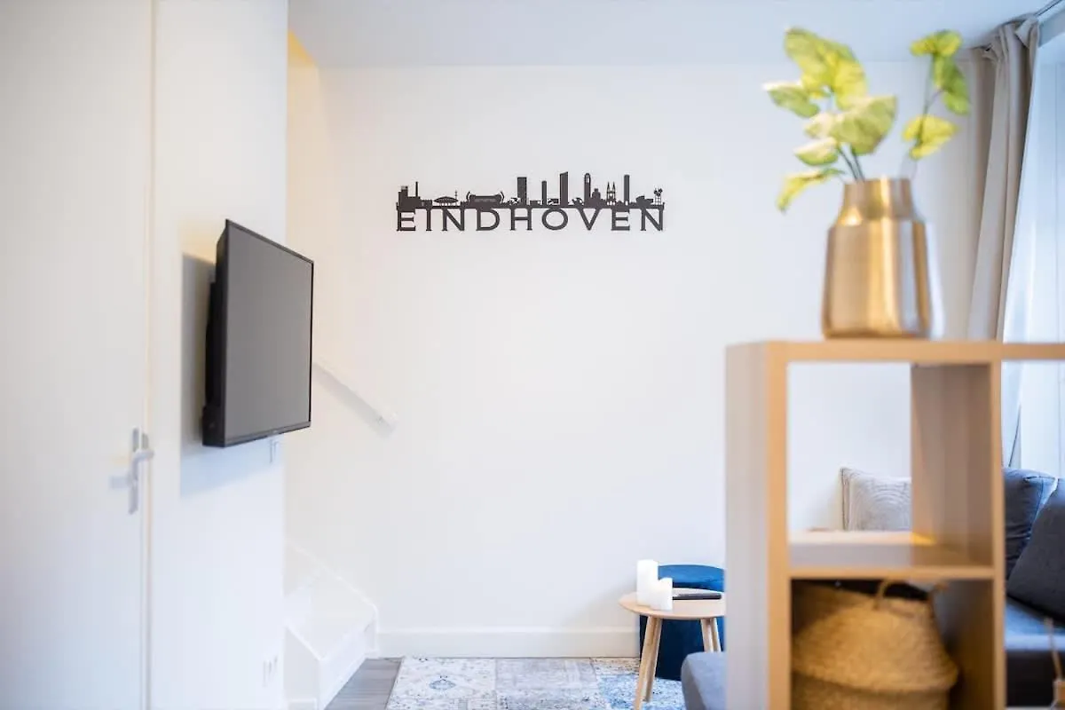 Heavenly Two-Bedroom Apartment Eindhoven
